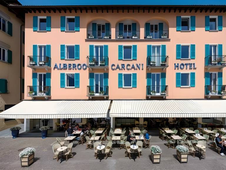 Albergo Carcani by Ketty & Tommy in Brissago