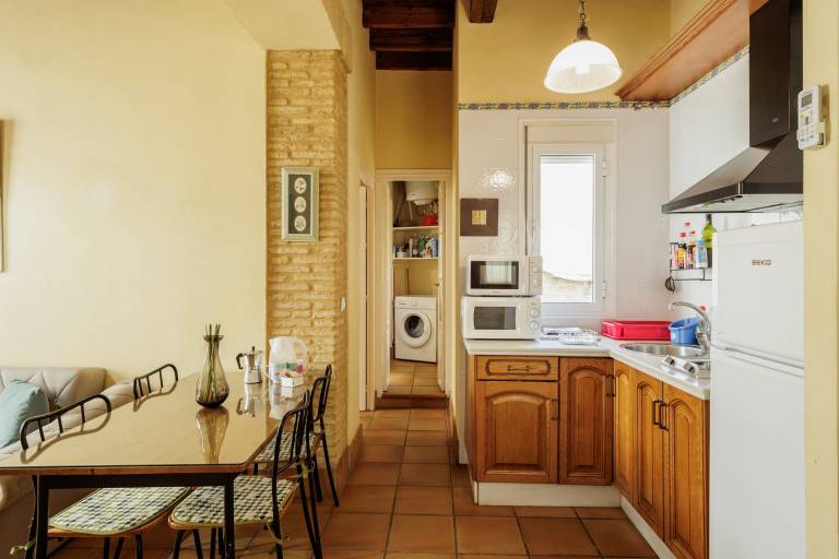 House with fast internet | Next to Seville Cathedral | Good for workation — photo 4