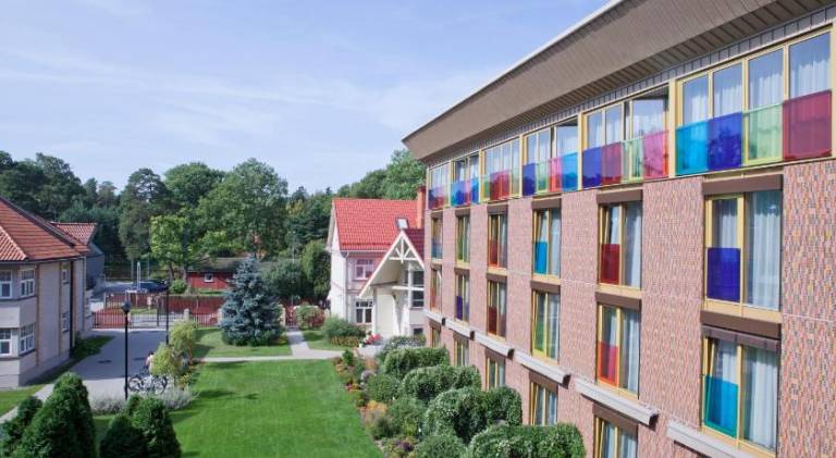 Beautiful rental apartment with garden, patio & sauna | Next to the beach | Good for workation | Pets allowed — photo 5