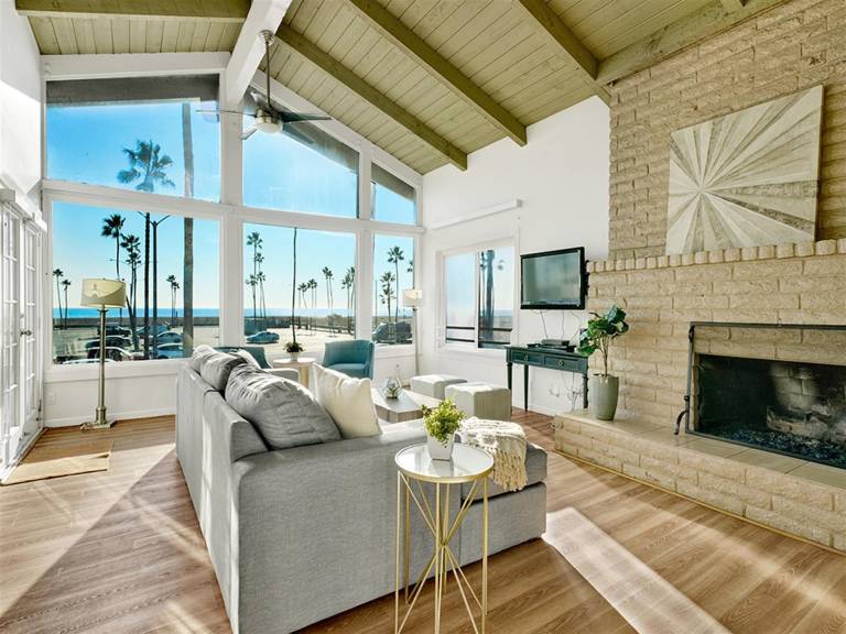 Apartment Newport Beach