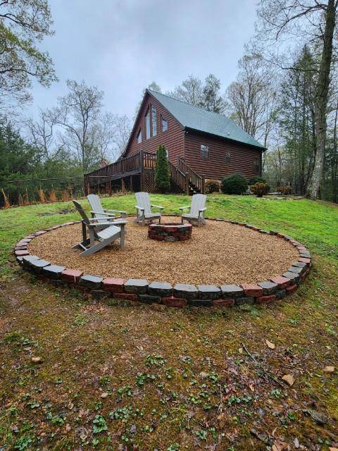 Doin' All Right, a handcrafted dog-friendly cabin on a large 2-acre lot just minutes from town! — photo 4