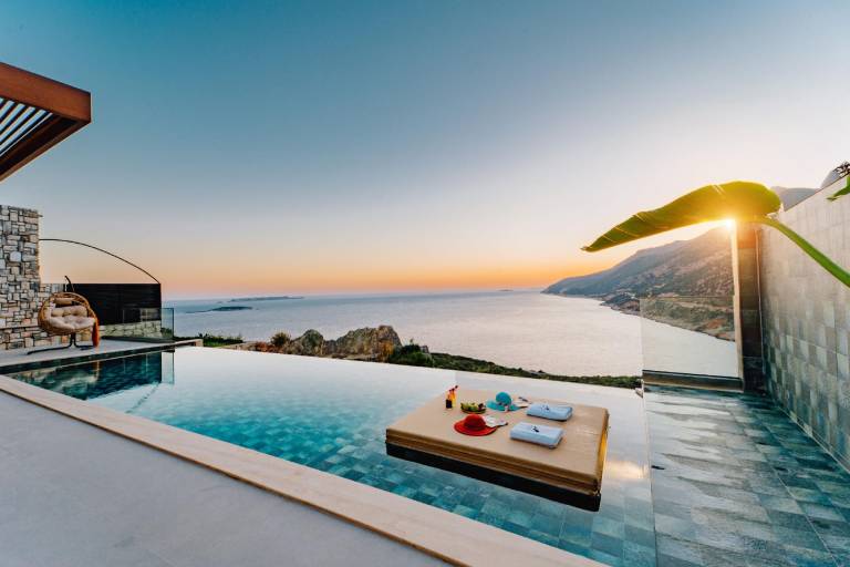 Ferienhaus für 4 Personen mit Infinity Pool