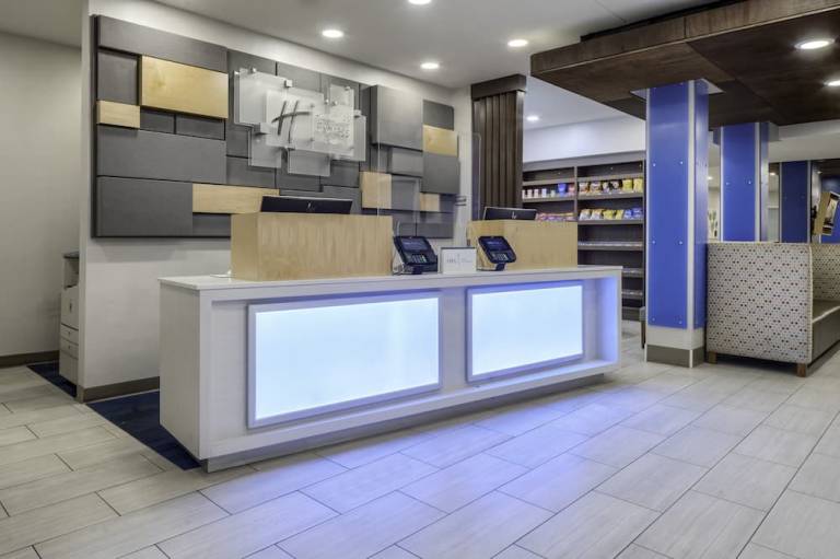 Holiday Inn Express Hotel & Suites Macon West by IHG