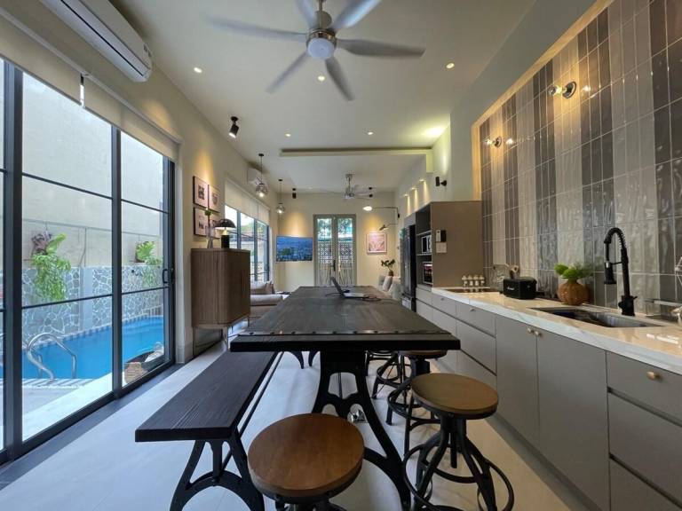 Villa with pool, garden & grill | Good for workation — photo 3