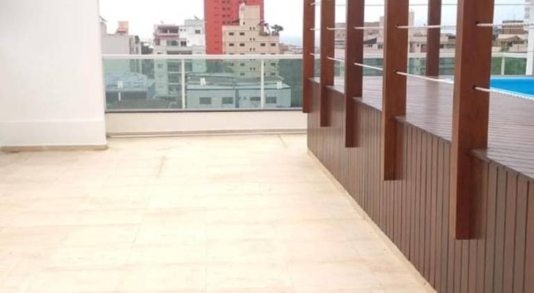 Apartment with pool — photo 5
