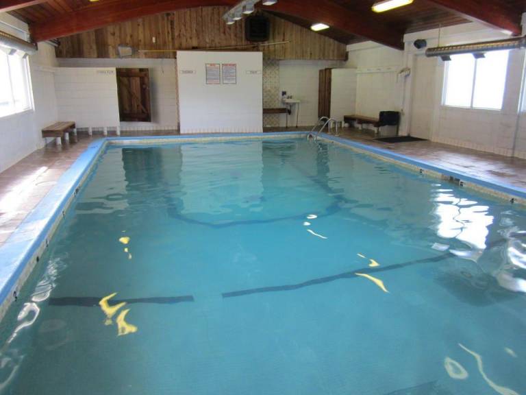Camelot Court Motel — photo 3
