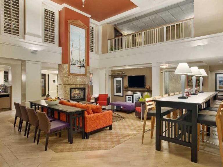 Hampton Inn & Suites Annapolis — photo 2