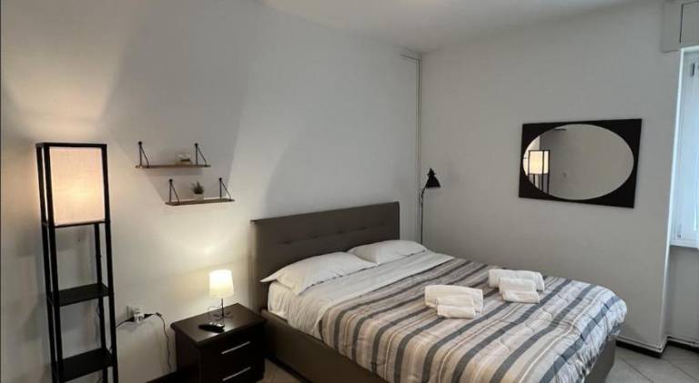 Rental apartment with 1 room for 2 persons in Malgrate