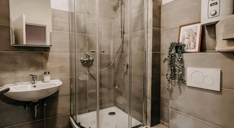 Holiday apartment with 2 rooms for 6 persons — photo 2