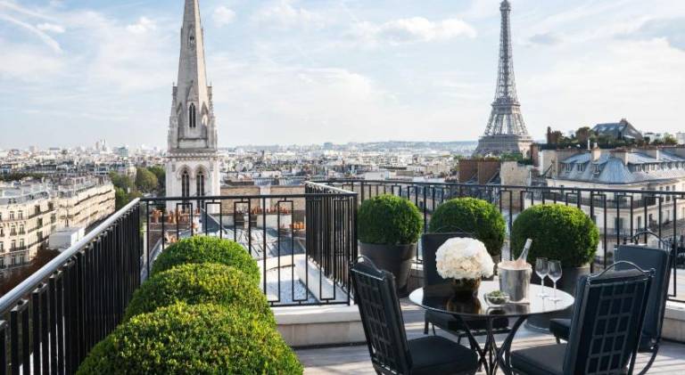 Four Seasons Hotel George V Paris in Courbevoie