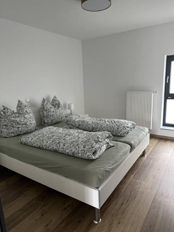 Appartement Fewo Bad WC 2 Schlafräume