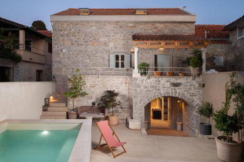 Vila  Molat