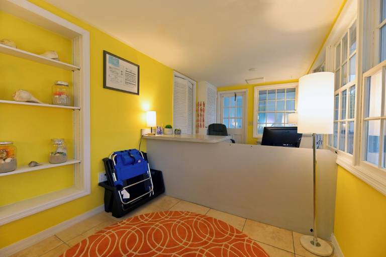 The Islander Inn — photo 4