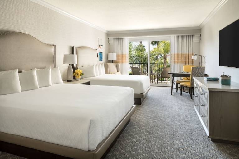 Resort Huntington Beach
