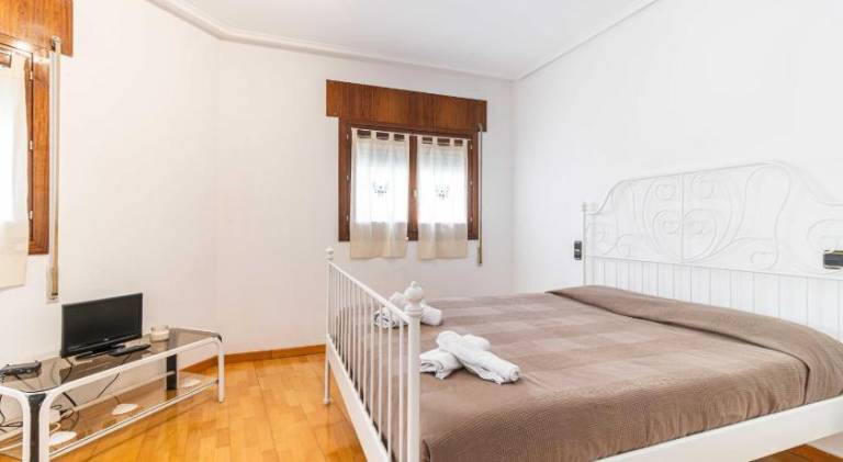Rental apartment | Close to Cathedral-Basilica of Our Lady of the Pillar in Zaragoza