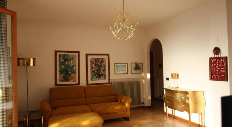 Holiday apartment with 3 rooms for 5 persons in Malcesine