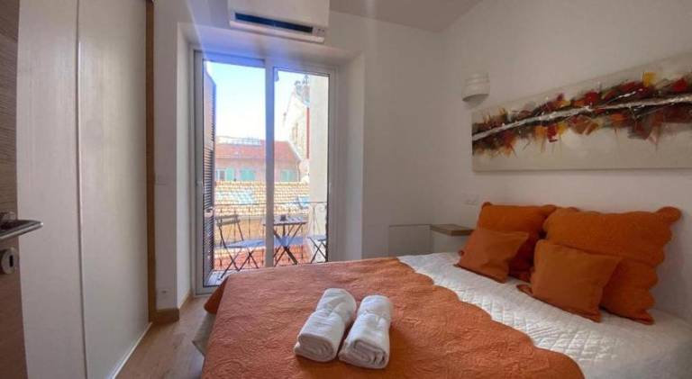 Holiday apartment | Close to Russian Orthodox Cathedral — photo 4