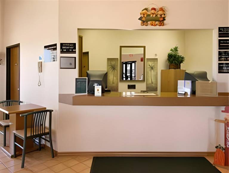 Rodeway Inn Effingham North — photo 4