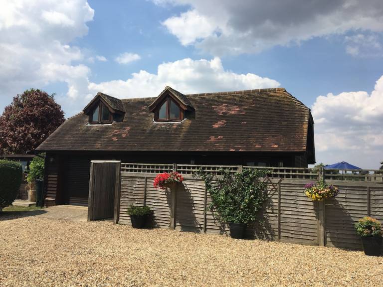 Cottage Hawkenbury