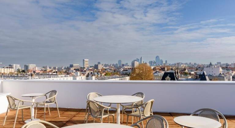Nice serviced apartment with terrace & yard | Dogs allowed — photo 3