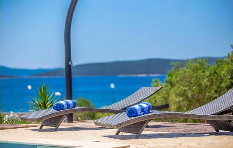 Ferienhaus in Ugljan, Preko für max. 6 Personen Ferienhaus in Ugljan, Preko für max. 6 Personen