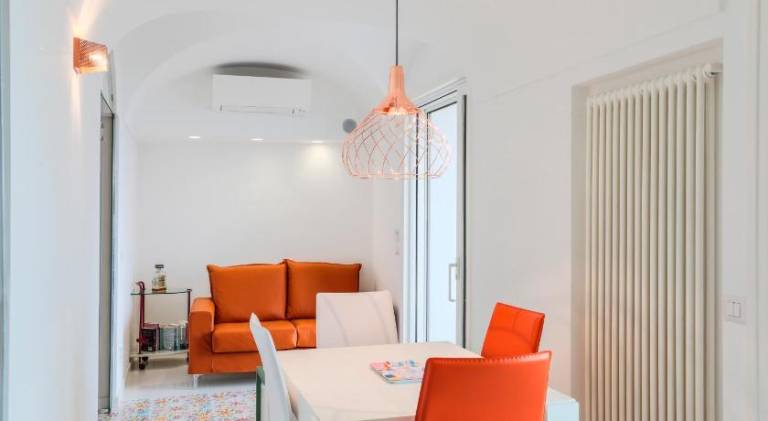 Rental apartment with patio & pool — photo 4