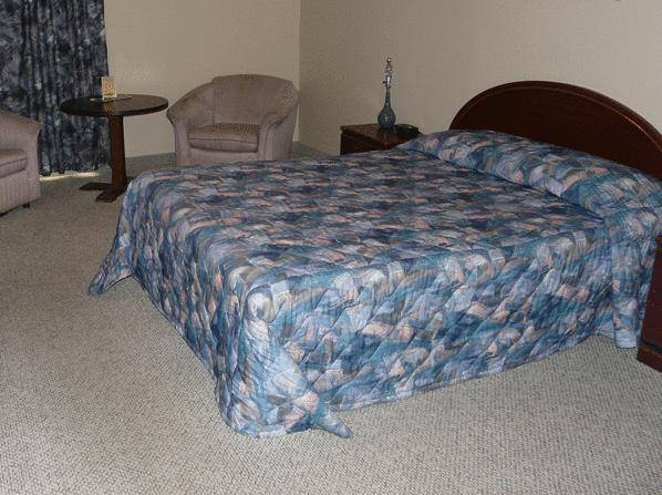 Tropicana Inn in Niagara Falls, ON