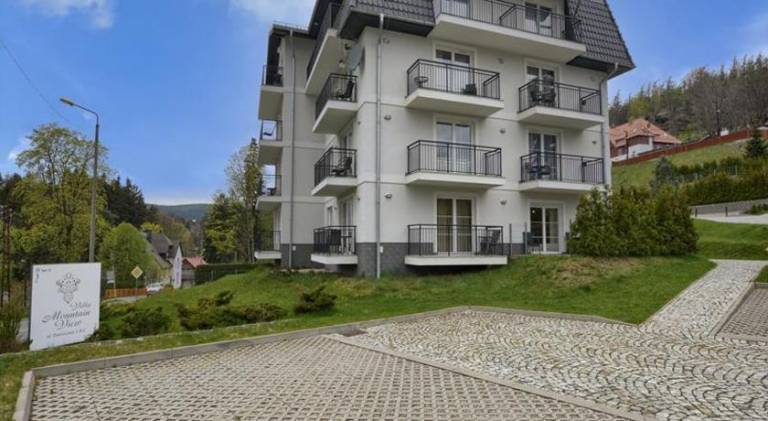 Holiday apartment with patio — photo 4