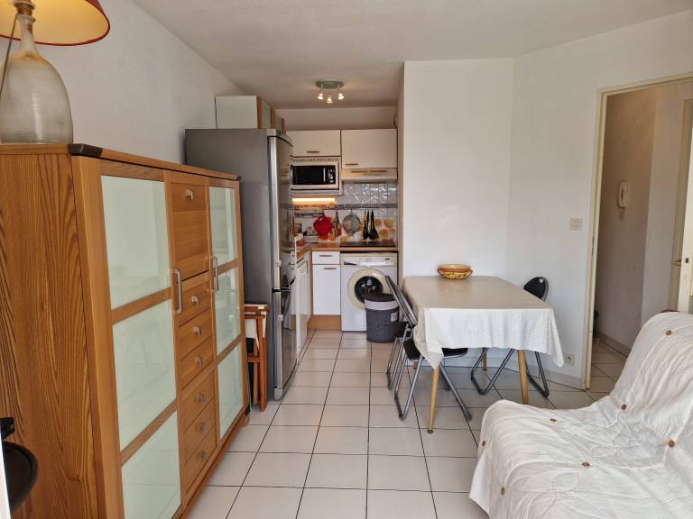 Holiday apartment with terrace & pool — photo 4