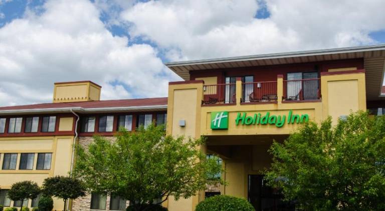 Holiday Inn Hotel Pewaukee Milwaukee West By IHG