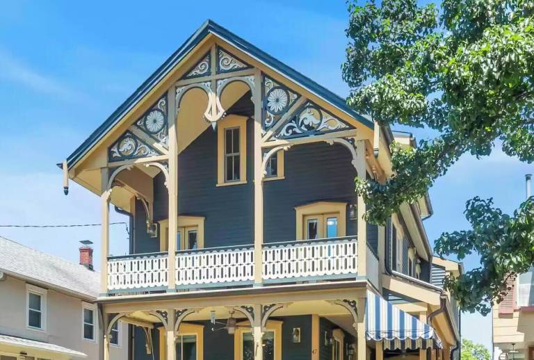 House  Bradley Beach