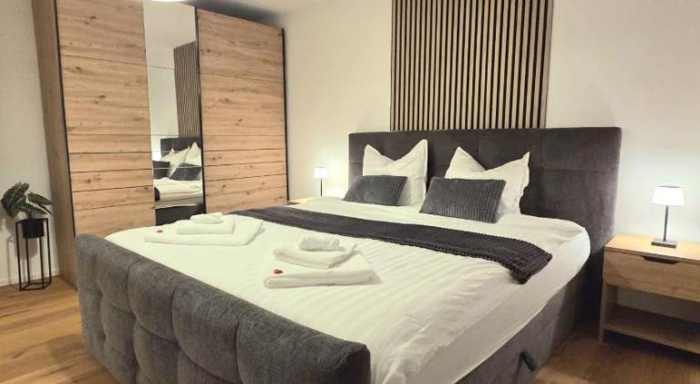 Charming holiday apartment with patio | Pets are welcome in Solothurn