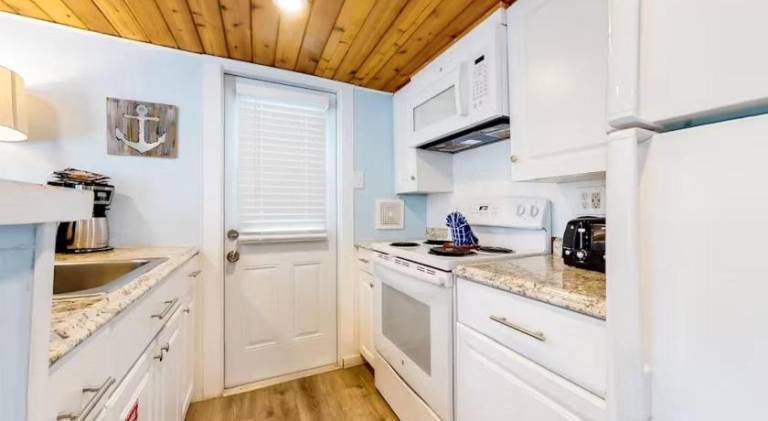 Nice holiday apartment | Close to Southernmost Point | Dogs allowed — photo 3