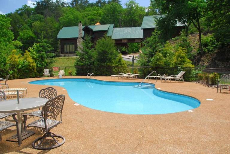 Children-friendly cabin with hot tub, grill & pool | Mountain view | Pet-friendly — photo 5
