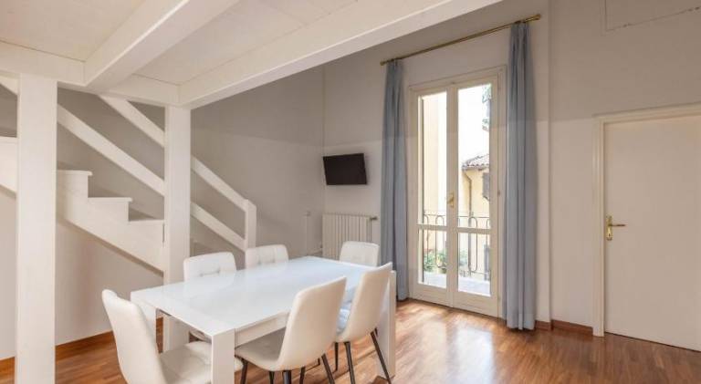 Rental apartment | Close to Two Towers — photo 2