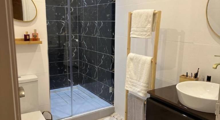 Vacation home with jacuzzi | Pet-friendly — photo 2