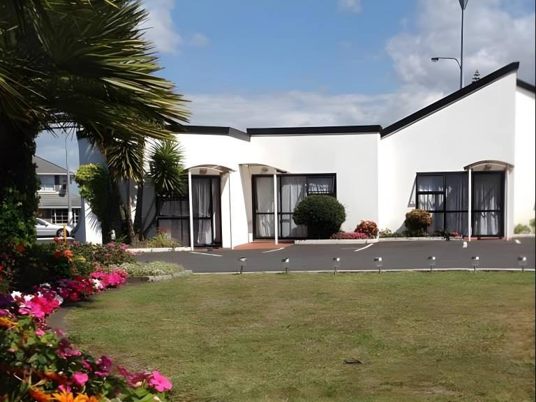 Cascades Motor Lodge in Auckland