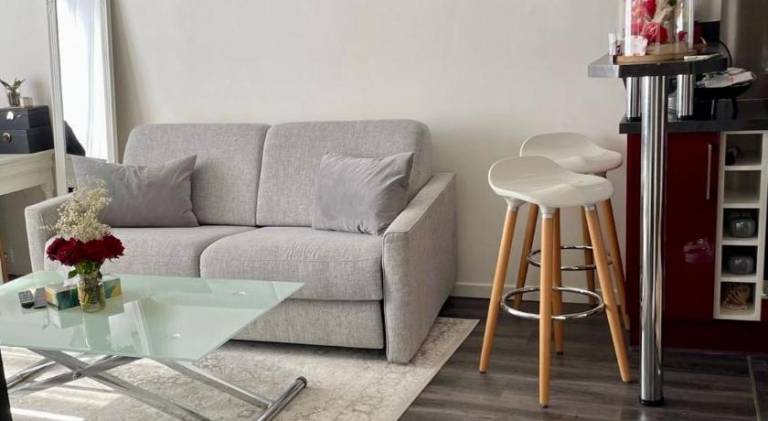 Holiday apartment with 1 room for 4 persons in Meaux