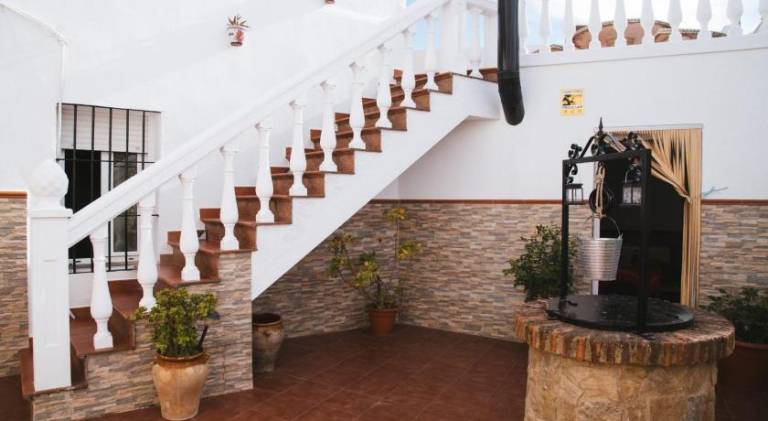 House with pool & hot tub in Cáceres