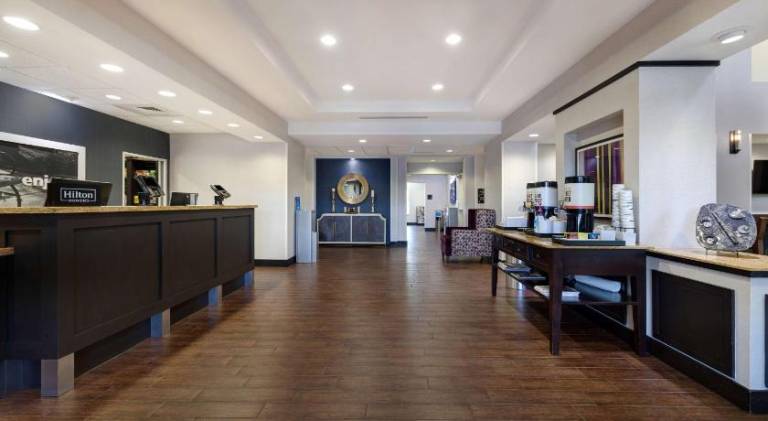Hampton Inn & Suites San Luis Obispo — photo 2