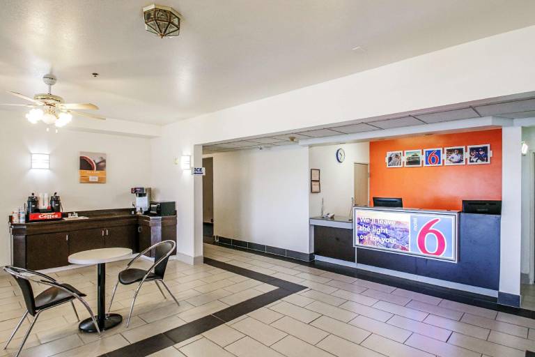 Motel 6 Nephi, UT — photo 5