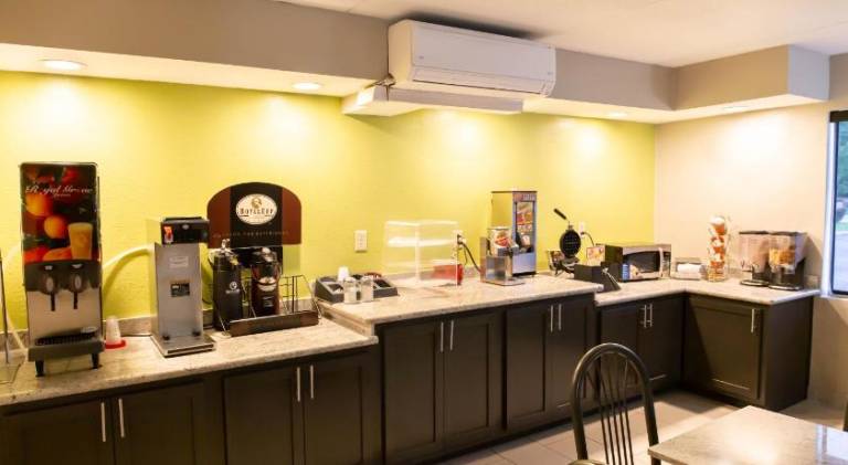 Regency Inn — photo 4