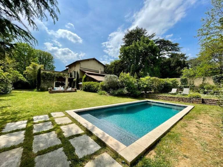Villa Lyon