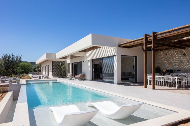 Villa Aglaea Saltwater Pool & Amazing Seaview