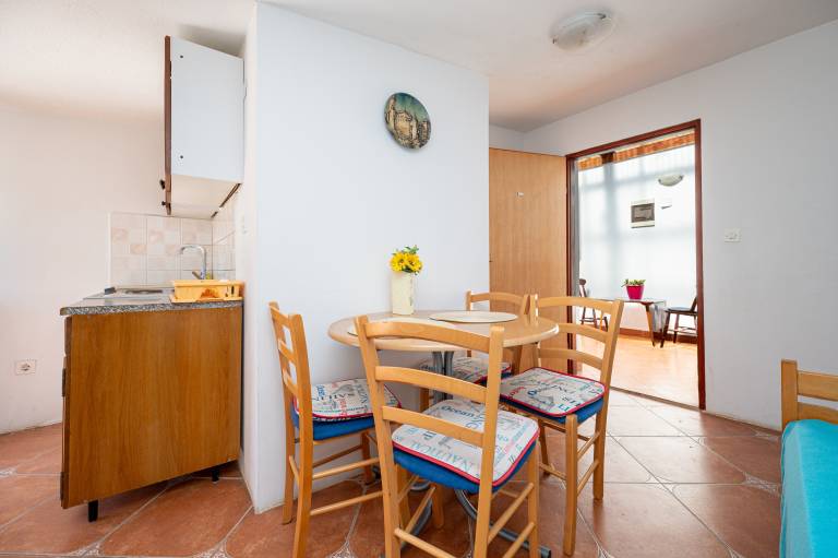 One bedroom apartment with terrace and sea view Pakoštane, Biograd (A-22462-b) — photo 4