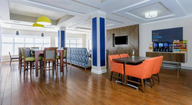 Holiday Inn Express Hotel And Suites Jacksonville South - I-295 By IHG — photo 2