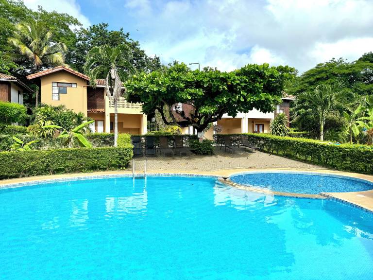 Condo Playa Hermosa