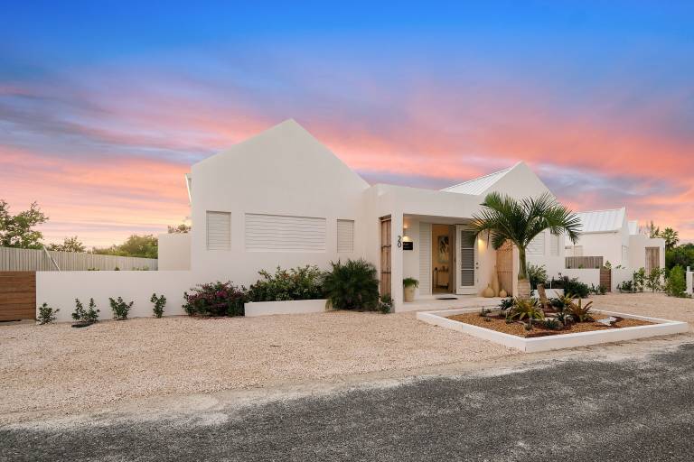Villa  Leeward Settlement