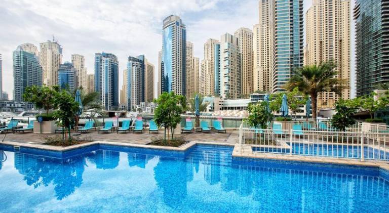 Apartment with jacuzzi, patio & sauna in Abu Dhabi