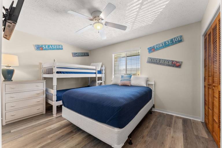 Family-oriented house with grill, hot tub & heated pool | Garden view | Next to the beach | Pets allowed — photo 5